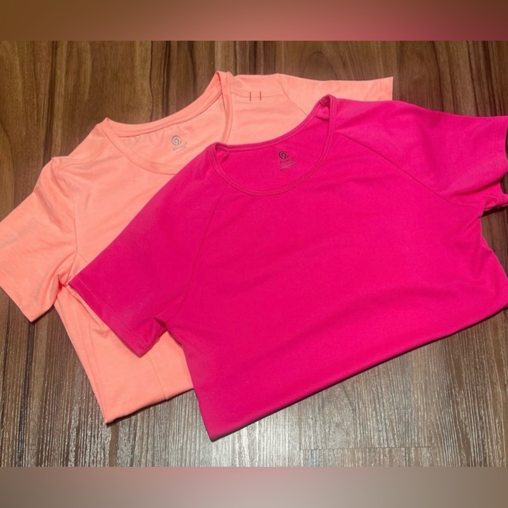 New Champion 2 Piece Athletic Moisture Wicking Shirt / Top Bundle - XL (14/16)